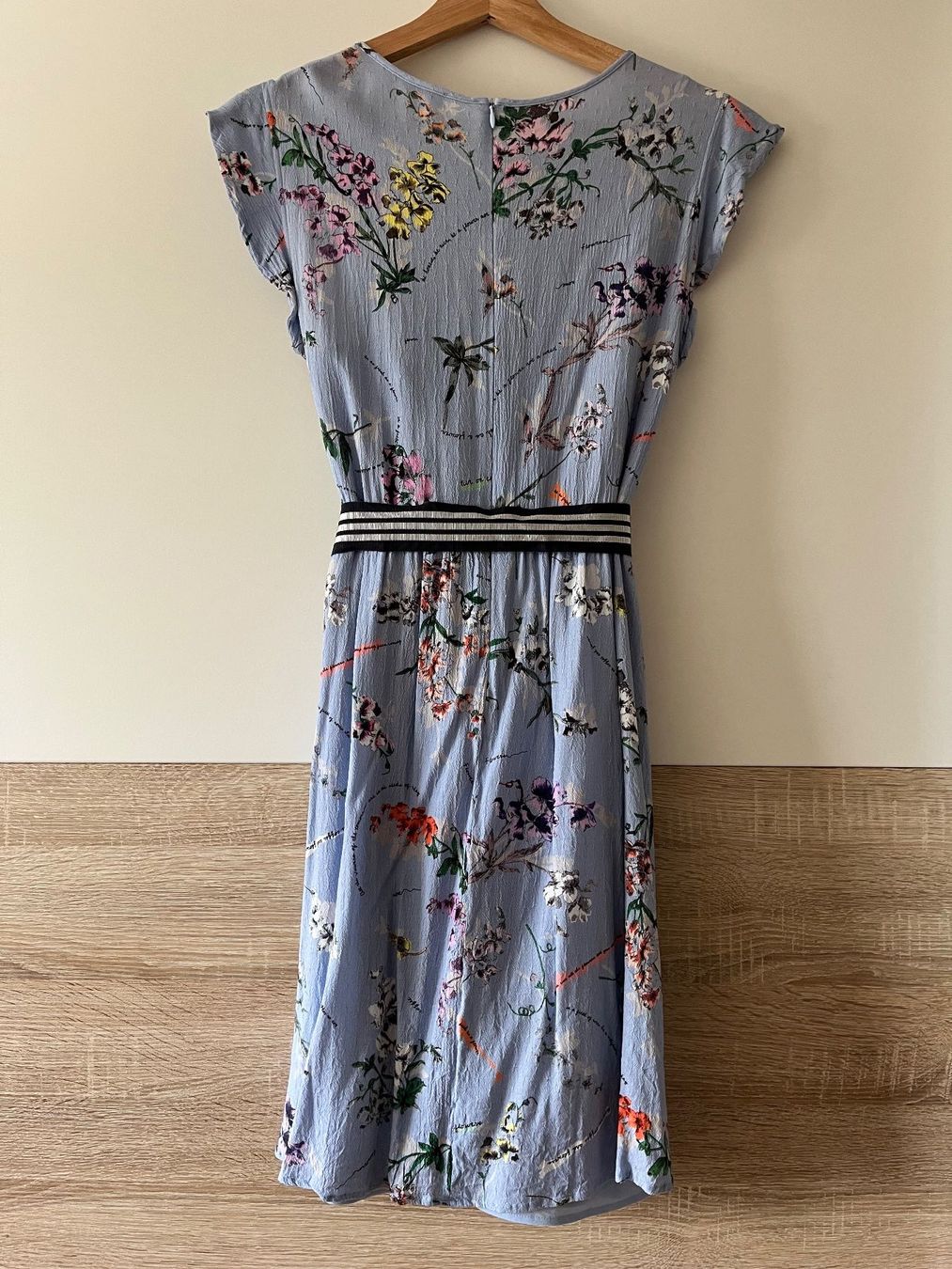 Vestiti: hellblaues Sommerkleid von Pennyblack – Usato da Winterthur venduto da simonalea 1