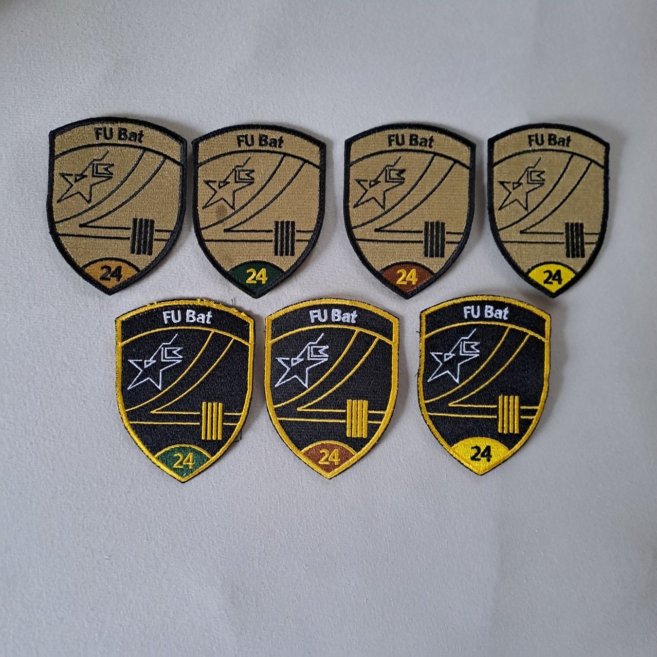 Schweizer Armee Placchette & Badge: FU Bat 24 – Nuovo (secondo la descrizione) da Gipf-Oberfrick venduto da Mig_29