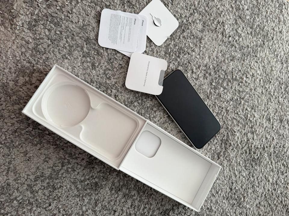 Apple Handys / Smartphones: Apple iPhone 15pro – Gebraucht aus Reinach BL von colmarer 8