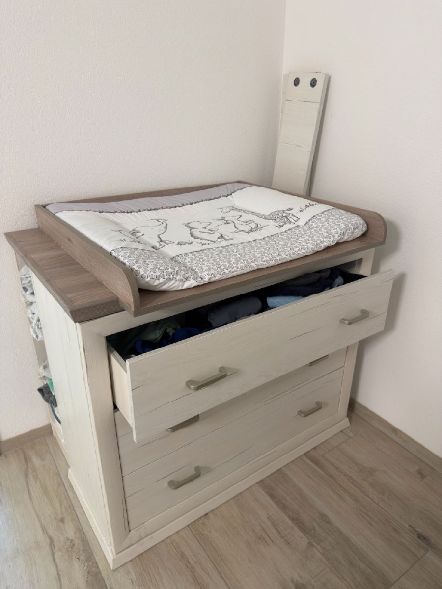 Armadi: Kinder Kleiderschrank und Wickelkomode – Usato da Leibstadt venduto da Maki724 3
