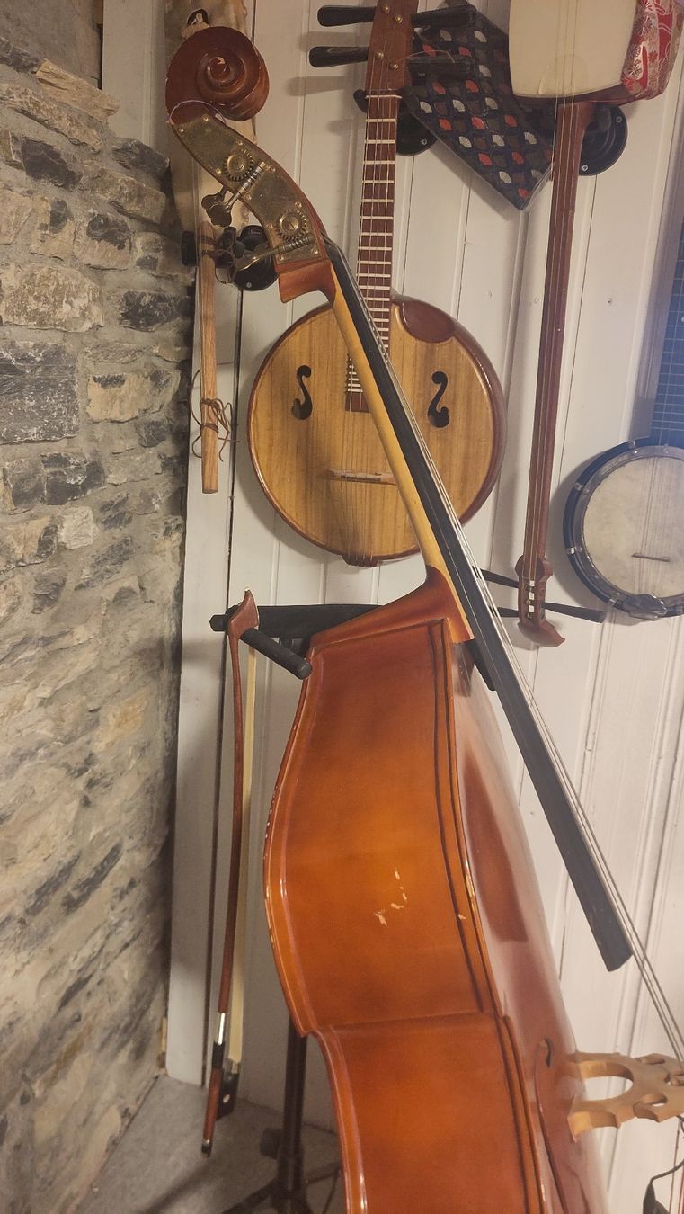 Musikinstrumente: 3/4 (standard) double bass and bow – Gebraucht aus Botyre (Ayent) von luc_pq28 1
