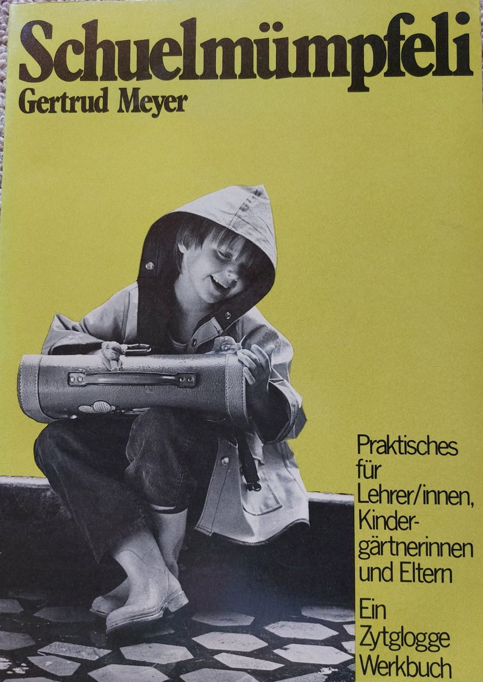 Libri: Verlag Zytgolgge: Schuelmümpfeli – Usato da Opfikon venduto da Carslo5
