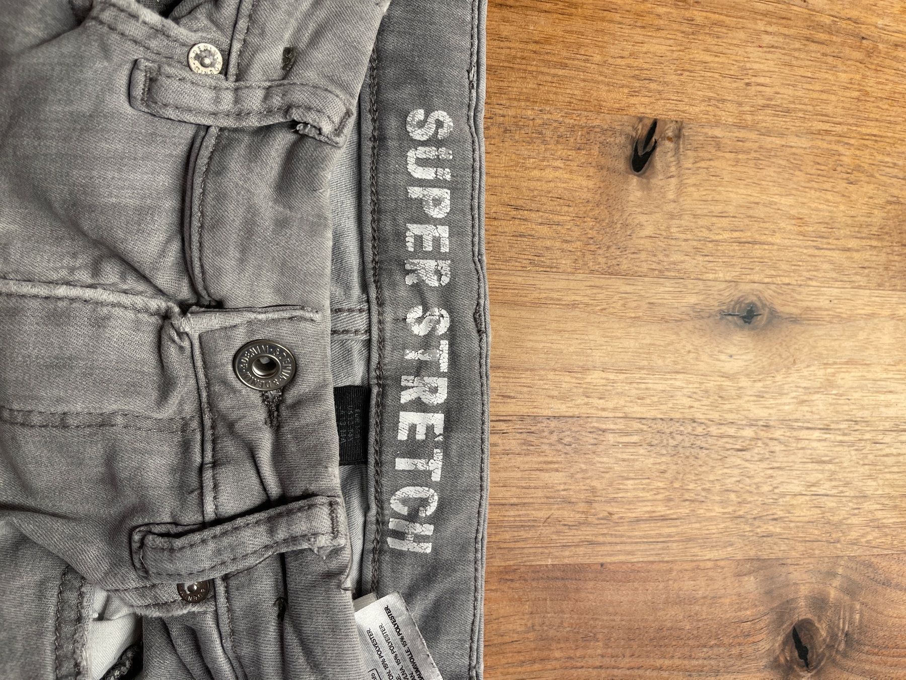 H&M Pantaloni: Jeans H& M – Usato da Schnottwil venduto da Garuso