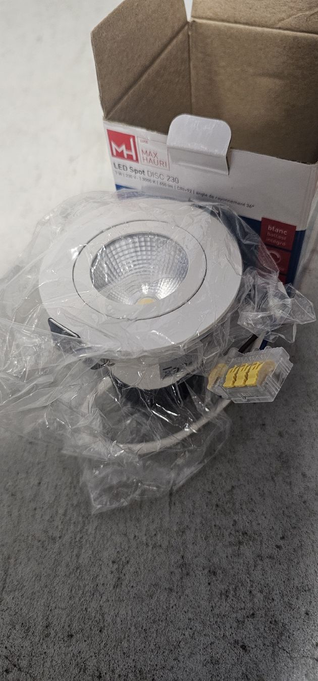 Lampadari & plafoniere: Max Mauser LED Spot DISC 230 weiss neu – Nuovo e nell'imballaggio originale da Unterengstringen venduto da SeniorT 1