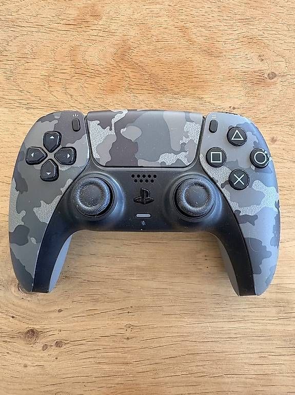 Controller: Original Sony PS5 Controller Militär Camo gebraucht – Usato da Basel venduto da Lukas_77