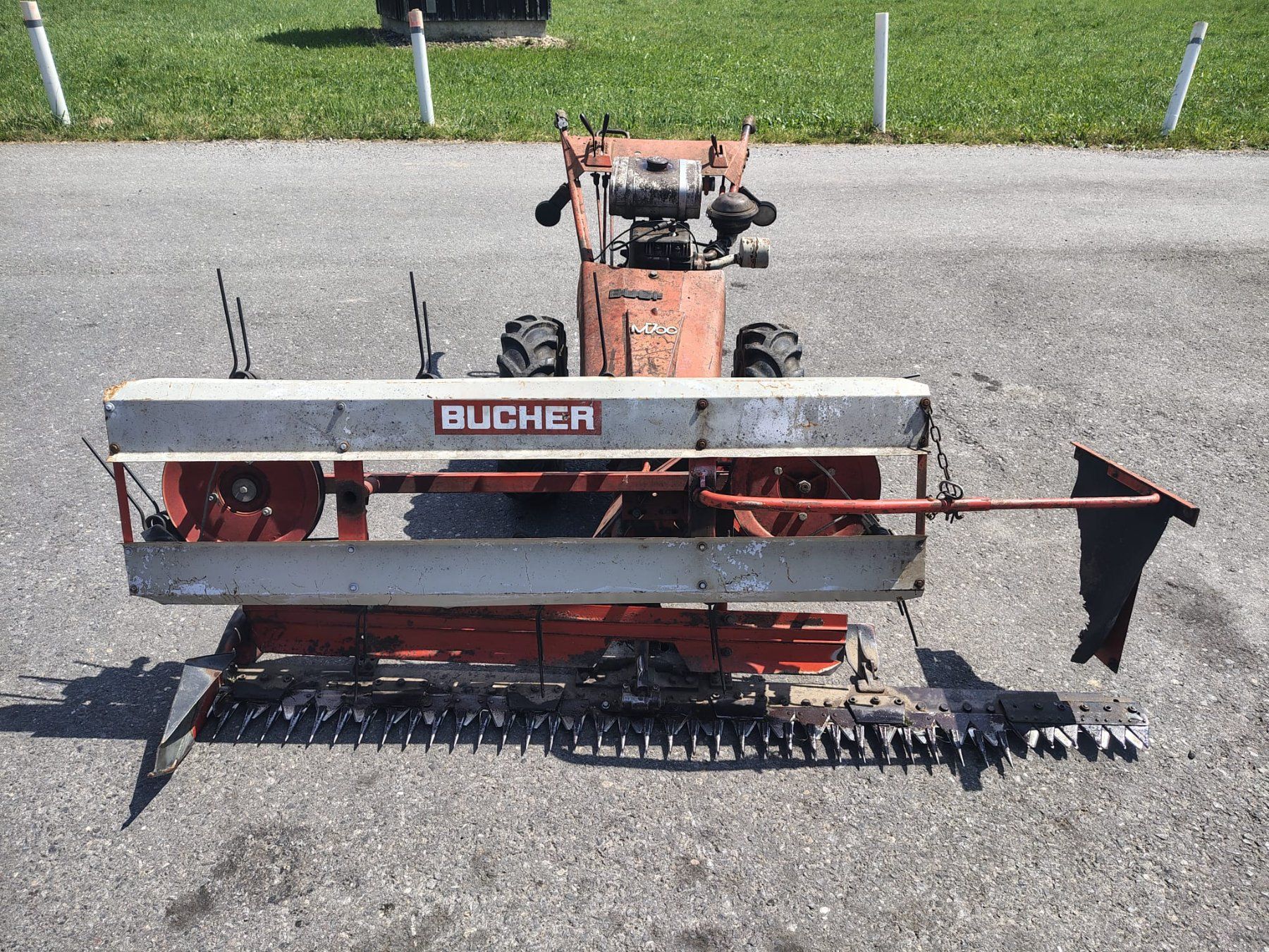 Bucher Tutte le macchine: Bucher Motormäher M700, mit Eingrasung – Usato da Egg SZ venduto da kombi83