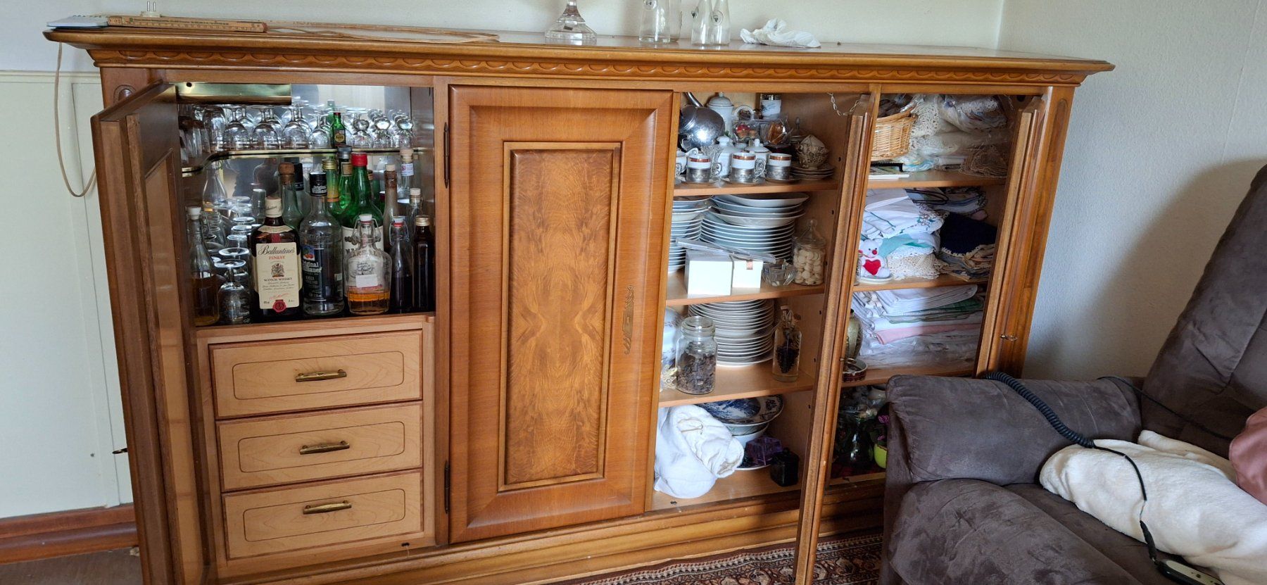 Credenze: Vaisselier bar vintage – Usato da Bellelay venduto da Katia5 1