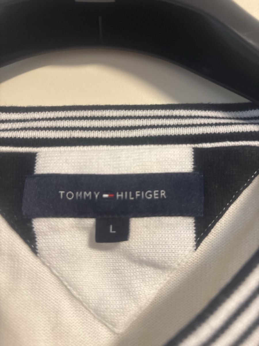 Tommy Hilfiger Maglioni & Felpe: Tommy Hilfiger Herren Pullo  V-Ausschnitt Grösse L Weiss – Usato da Wallisellen venduto da ASZT 1