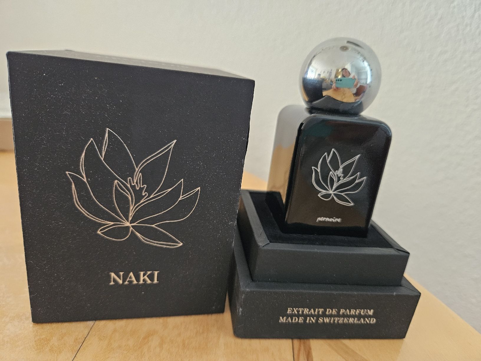 Profumi & Eau de Toilette: Pernoire Naki 50 ML Extrait De Parfum – Nuovo (secondo la descrizione) da Sargans venduto da Chicco051 1