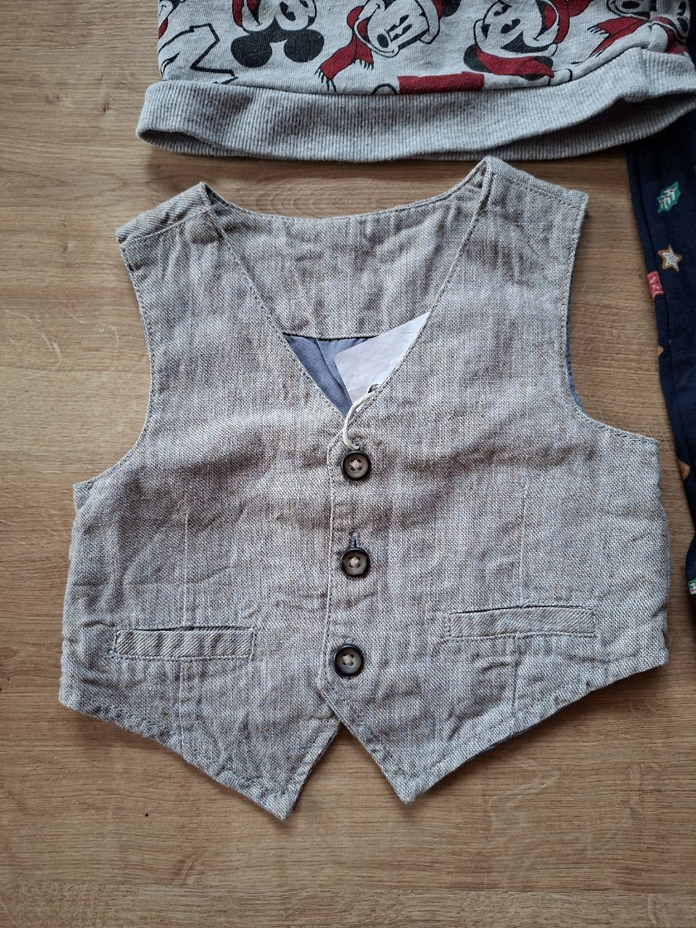 Lotti & Set di vestiti: 3-teil Set Mickey Mouse Weihnachten Pyjama Veste Pullover – Usato da Büttikon AG venduto da lca_v7pb 1
