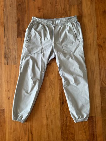 Lululemon License to Train Joggers Grösse L
