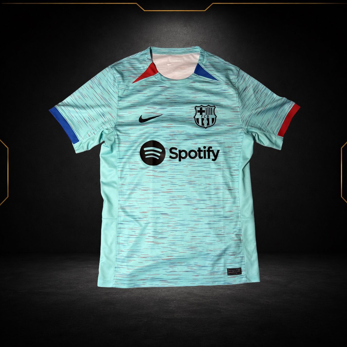FC Barcelona Maillots de corps & Pantalons: FC Barcelone Third 2023/24 (9.5/10) (S) – D'occasion à Liddes par Maillots_Market