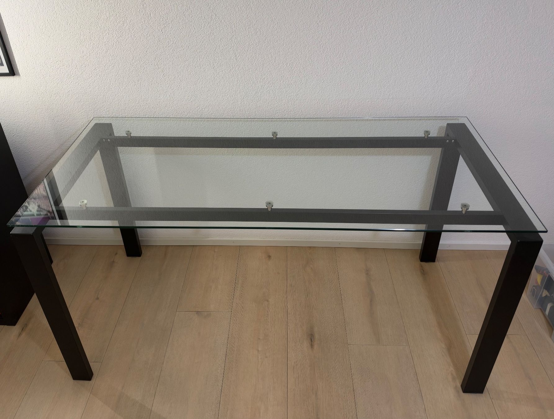 Scrivanie: Schreibtisch mit Glasplatte schwarz – Usato da Greifensee venduto da potenza66 1