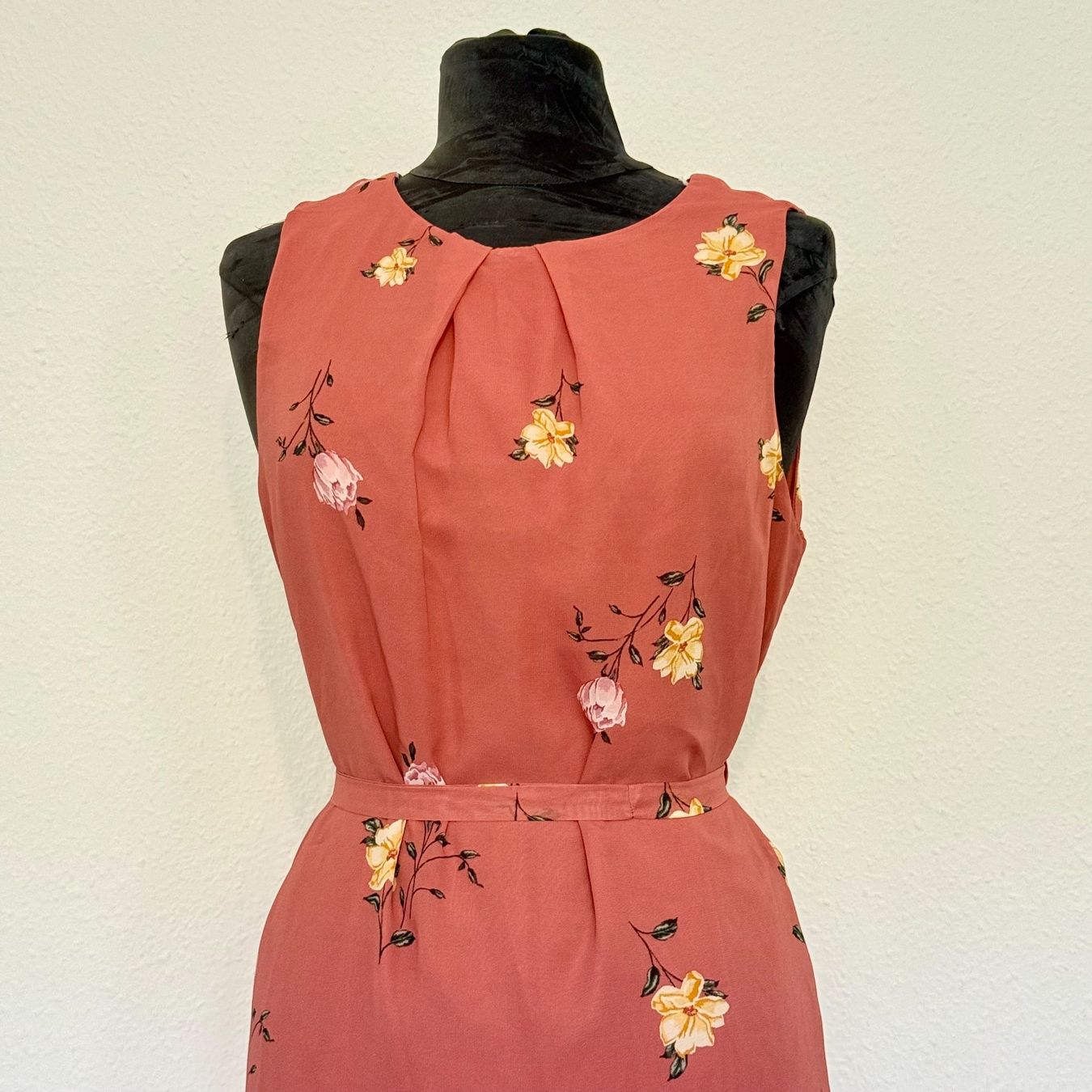 Primark Vestiti: Robe mini en mousseline fleurie – Usato da Thônex venduto da Suisse.Shopping 3