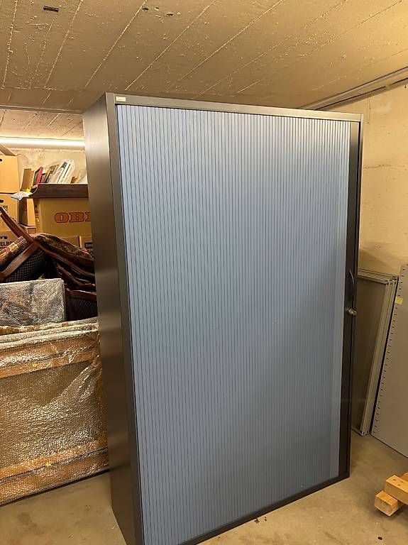 Armadi: grau/blauer Schrank – Usato da Pratteln venduto da alp_wxw9 3