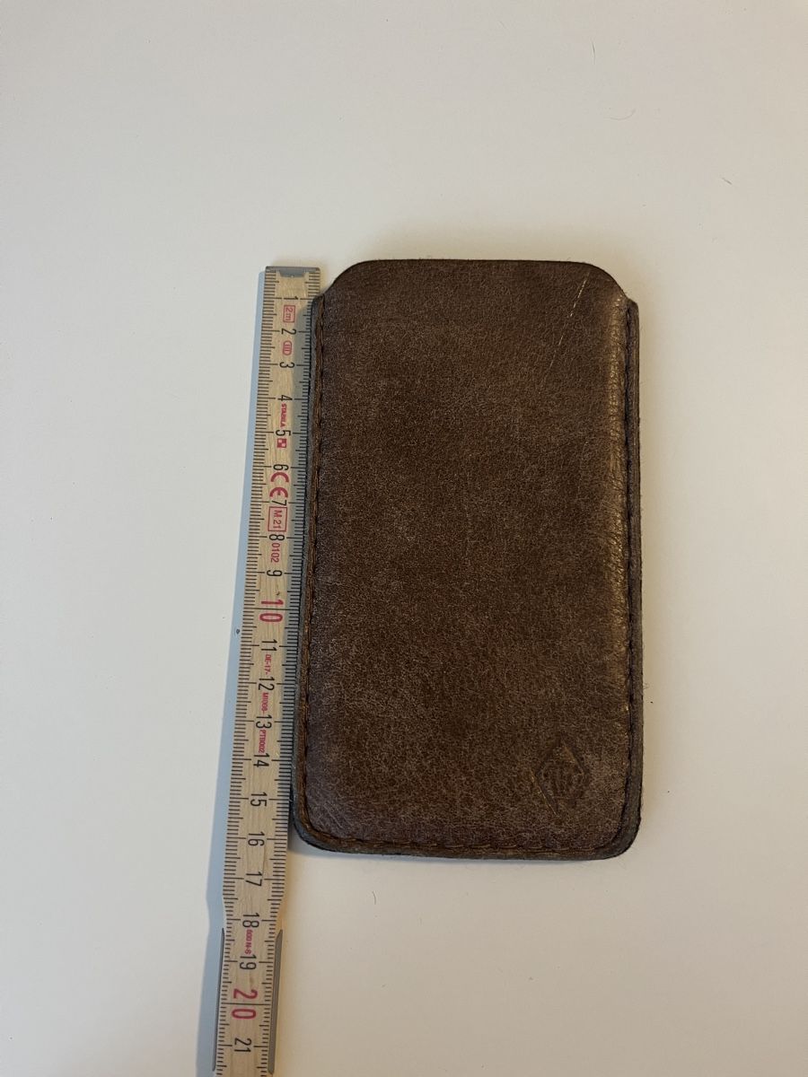 Cover & Protezioni schermo: Leder Etui Handy Hülle – Usato da Oftringen venduto da PhilBraMan 2