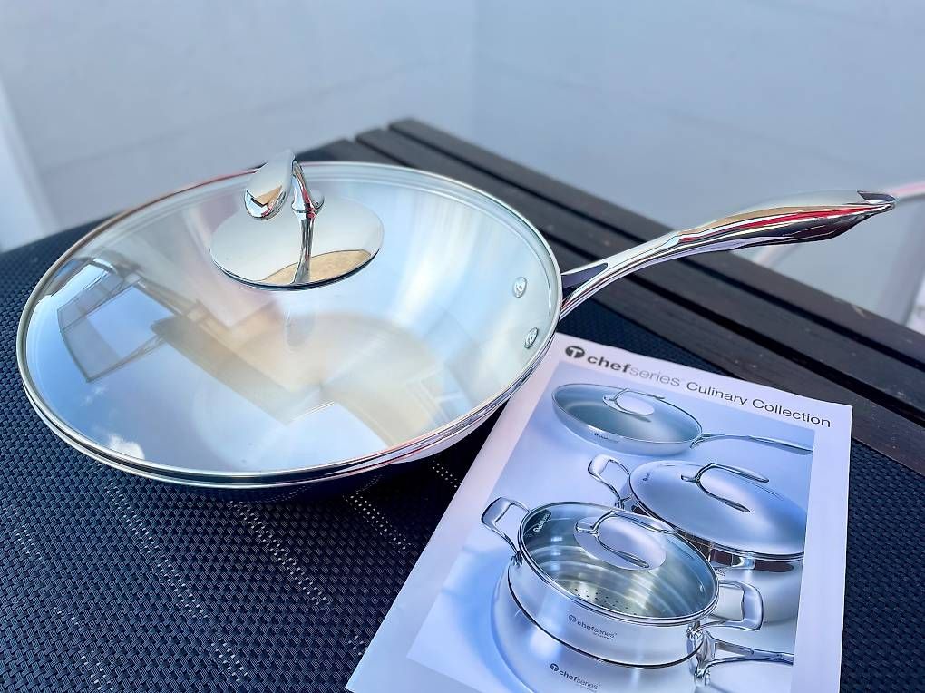 Tupperware Padelle: Wok mit Glasdeckel von Tupperware / Neu – Nuovo e nell'imballaggio originale da Jonschwil venduto da relnheaz 1