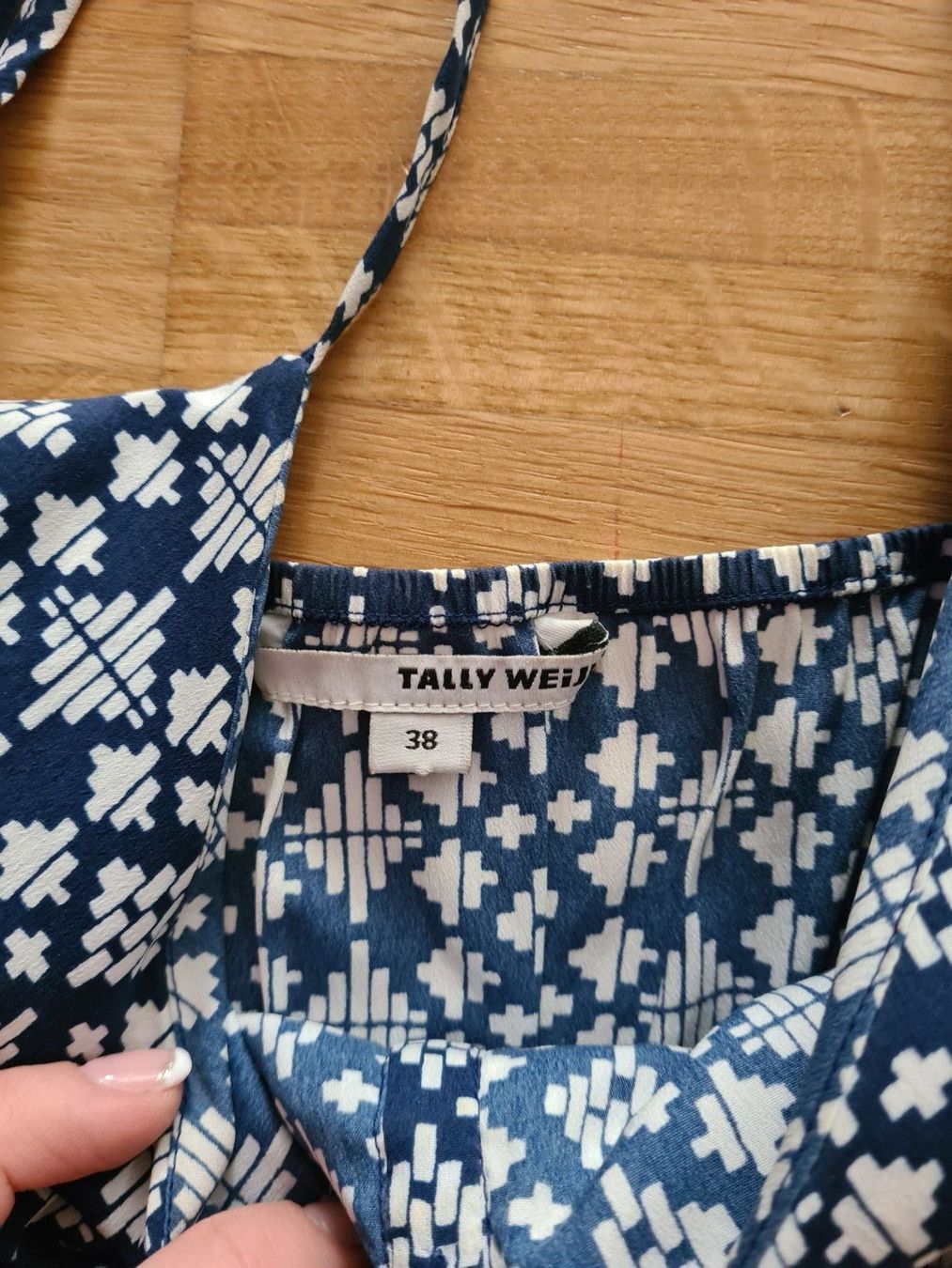 Tally Weijl Tops: Spaghetti-Top Gr. 38 – Gebraucht aus Jona von Good_luck_ 5
