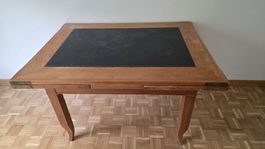 Massiv Holztisch mit Schieferplatte