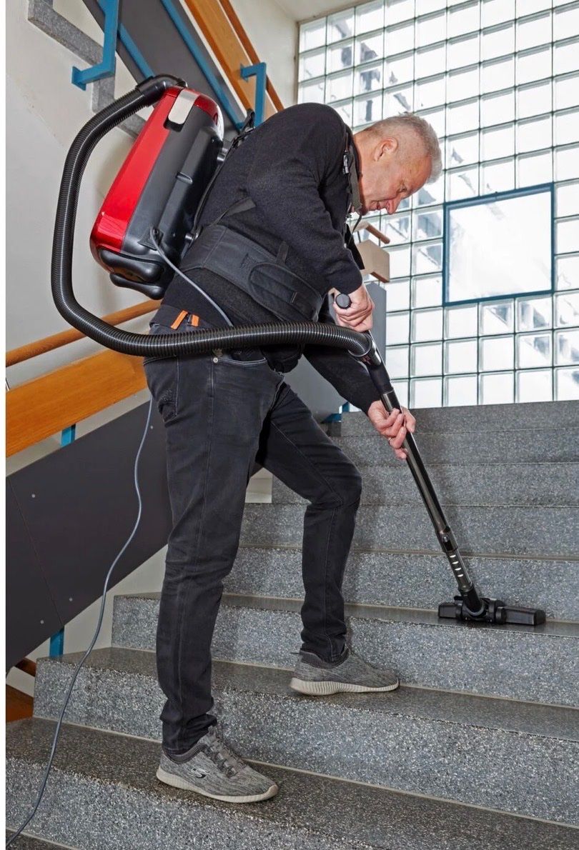 Staubsauger & Zubehör: Rucksackstaubsauger – Gebraucht aus Sissach von Wichtelwerkstatt 1