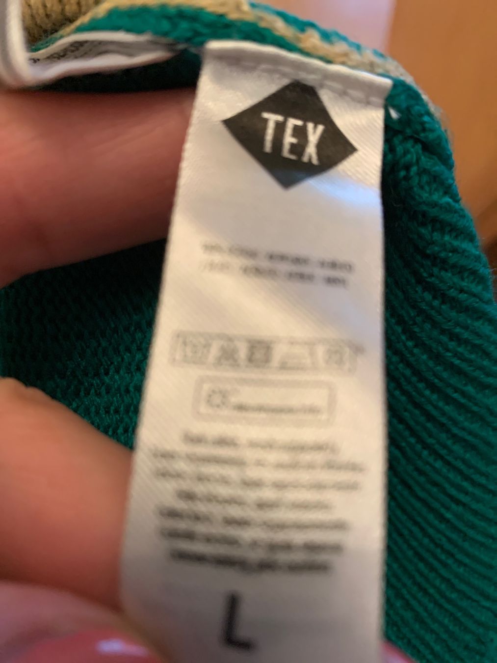 Pullover & Sweatshirts: Joli pull de Noël vert Tex taille L – Gebraucht aus MEYRIN von Gwendo10 3