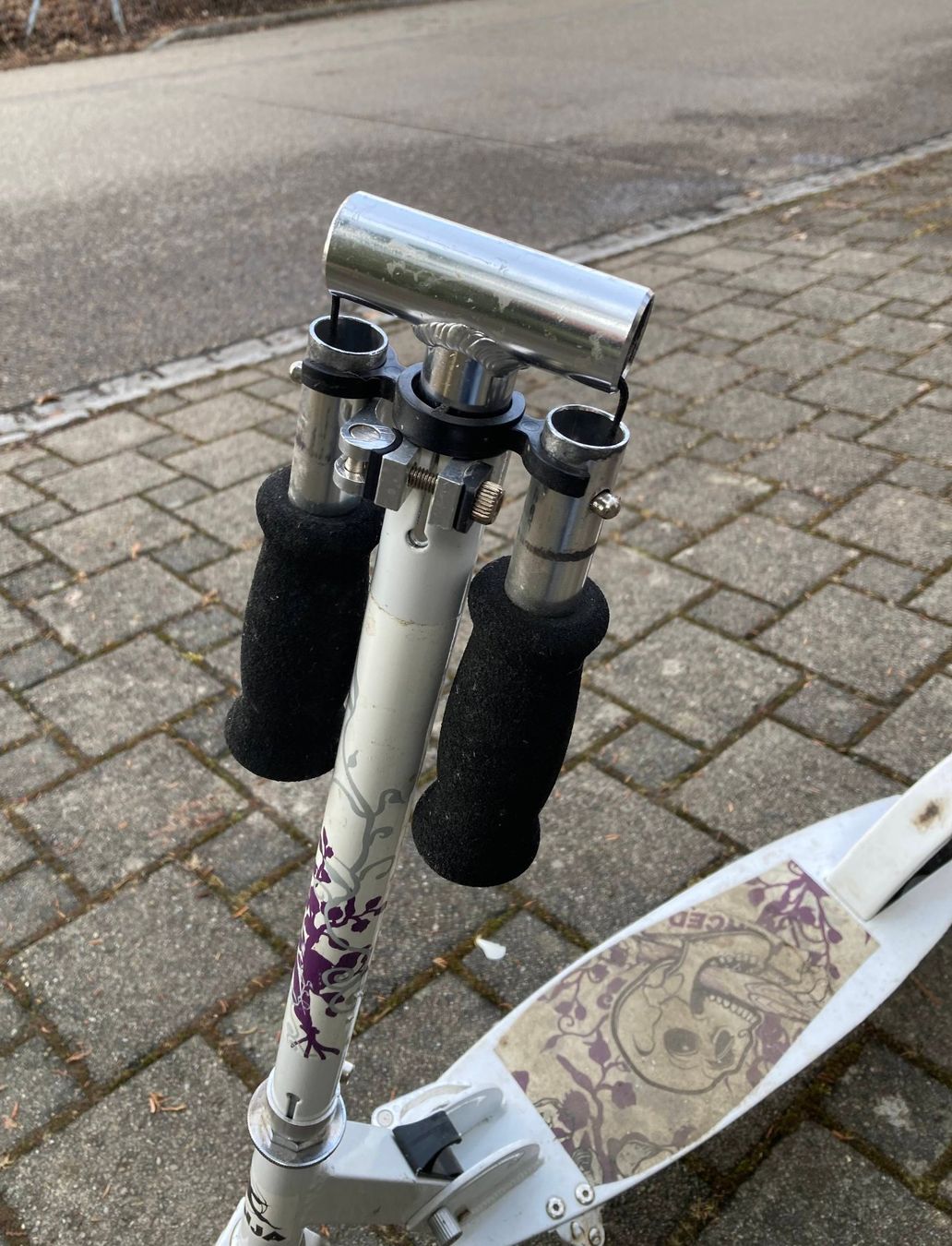 Kickboard: Tretroller / Scooter weiss – Usato da Kirchberg SG venduto da rob_zjc9 4