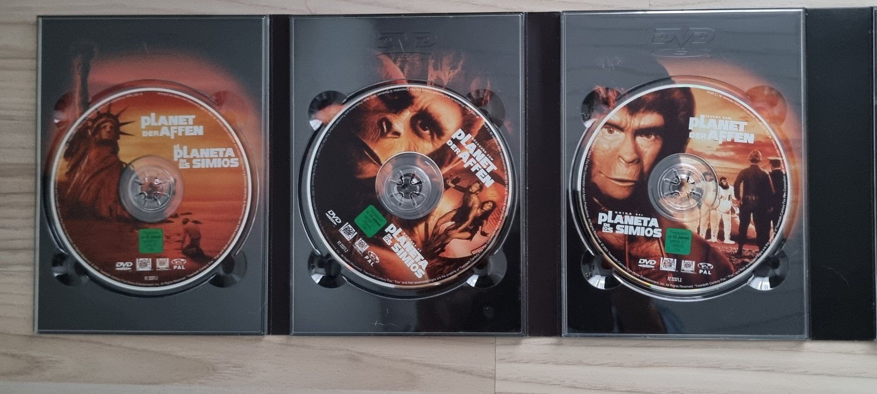 Tutti i DVDs: DVD Sammlerbox Planet der Affen 6DVD – Usato da Oetwil am See venduto da fineli2 2