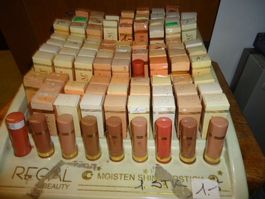 Lippenstift ca 80 stück aus Römung so wie auf bilder ist