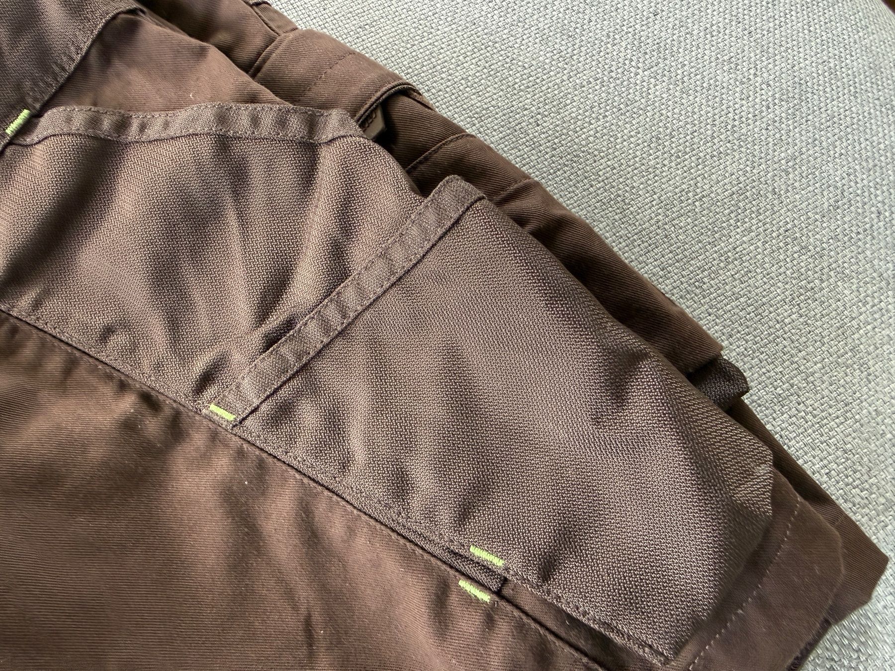 Engelbert Strauss Pantaloni: Kurze Engelbert Strauss Hose, Größe 40 E. S. Motion Damen – Usato da Ennetbaden venduto da mapa05 2