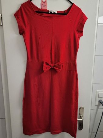 Robe rouge