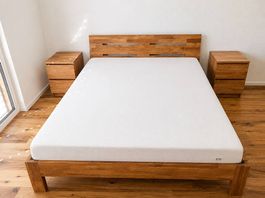 JYSK Bett Set 160x200 mit IKEA Matratze & 2 Nachttischen