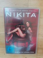 Nikita (Staffel 1) - Diese Blicke können töten  De-En-Pl-Ung