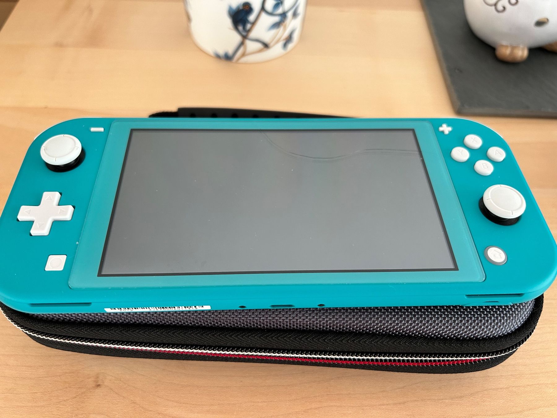 Nintendo Consoles: Nintendo Switch Lite – D'occasion à Sierre par lov_l7jv
