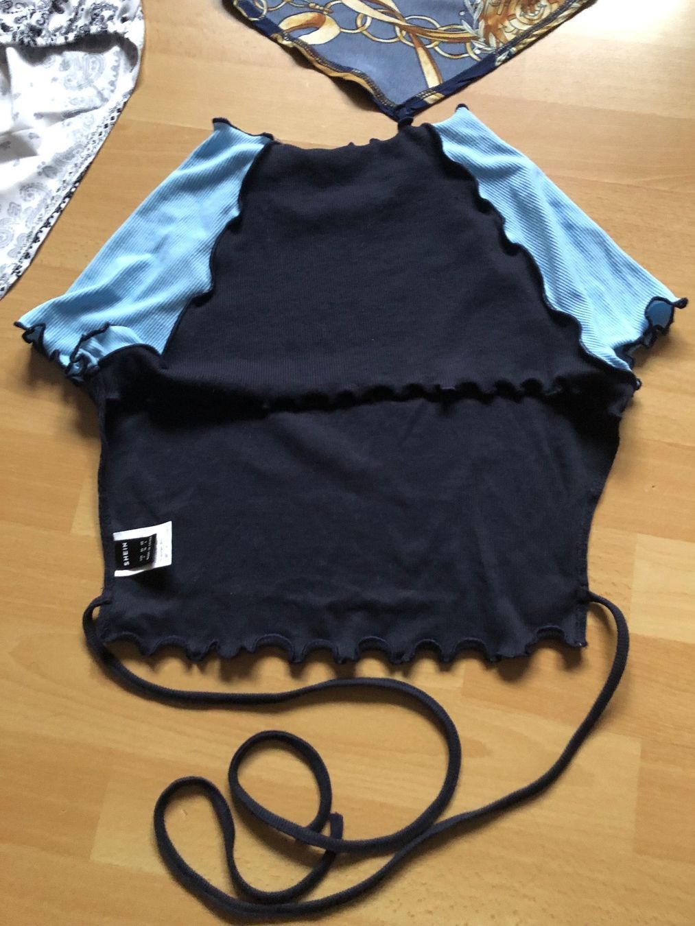 Shein Top: Oberteile, Gr. 36/38, 3 Stk. – Usato da Hallwil venduto da claire70 7