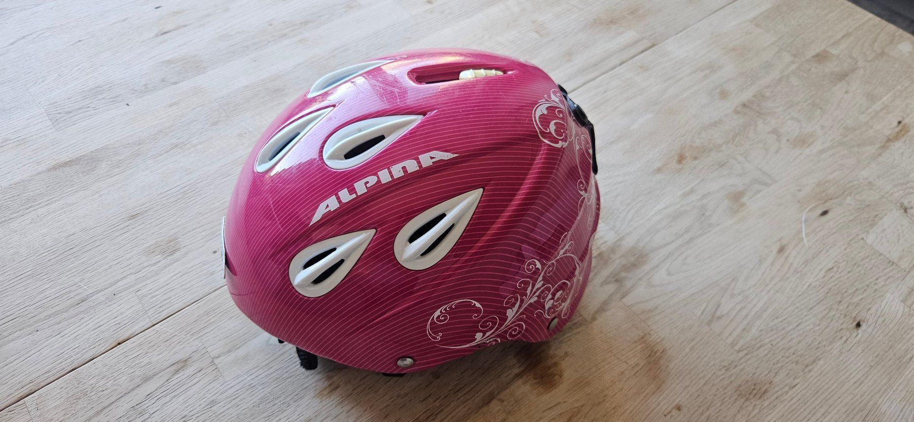 Alpina Caschi: Skihelm Alpina 54 - 57 cm Durchmesser – Usato da Thörishaus venduto da Woelfli3000