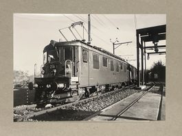 Alte Ae 4/4 251 Lokomotive BLS — Historisches Foto 1984.