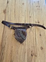 Gürteltasche aus Leder braun mit Verzierung