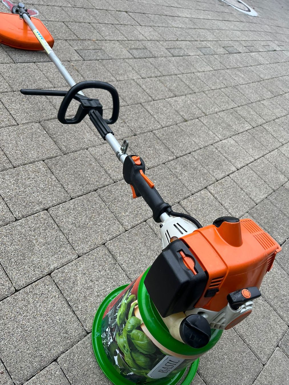 Stihl Rasenmäher: Rasentrimmer STIHL FS 120 – Gebraucht aus Büetigen von nyli67 2