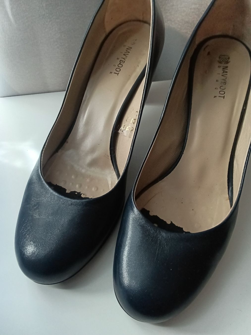 Navyboot Scarpe da donna: NAVYBOOT dark blue leather heels size 38 used condition – Usato da Immensee venduto da vgitter 1