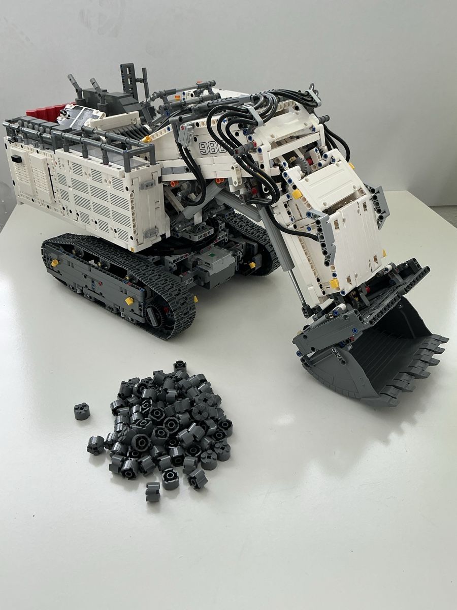 Lego Jouets: LEGO Technic 42100 – Liebherr R 9800 Bagger. – Neuf (Voir description) à Sarnen par Krause69