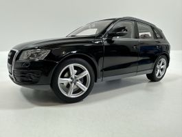 Audi Q5 (2.0 T) 1:18, schwarz, KYOSHO