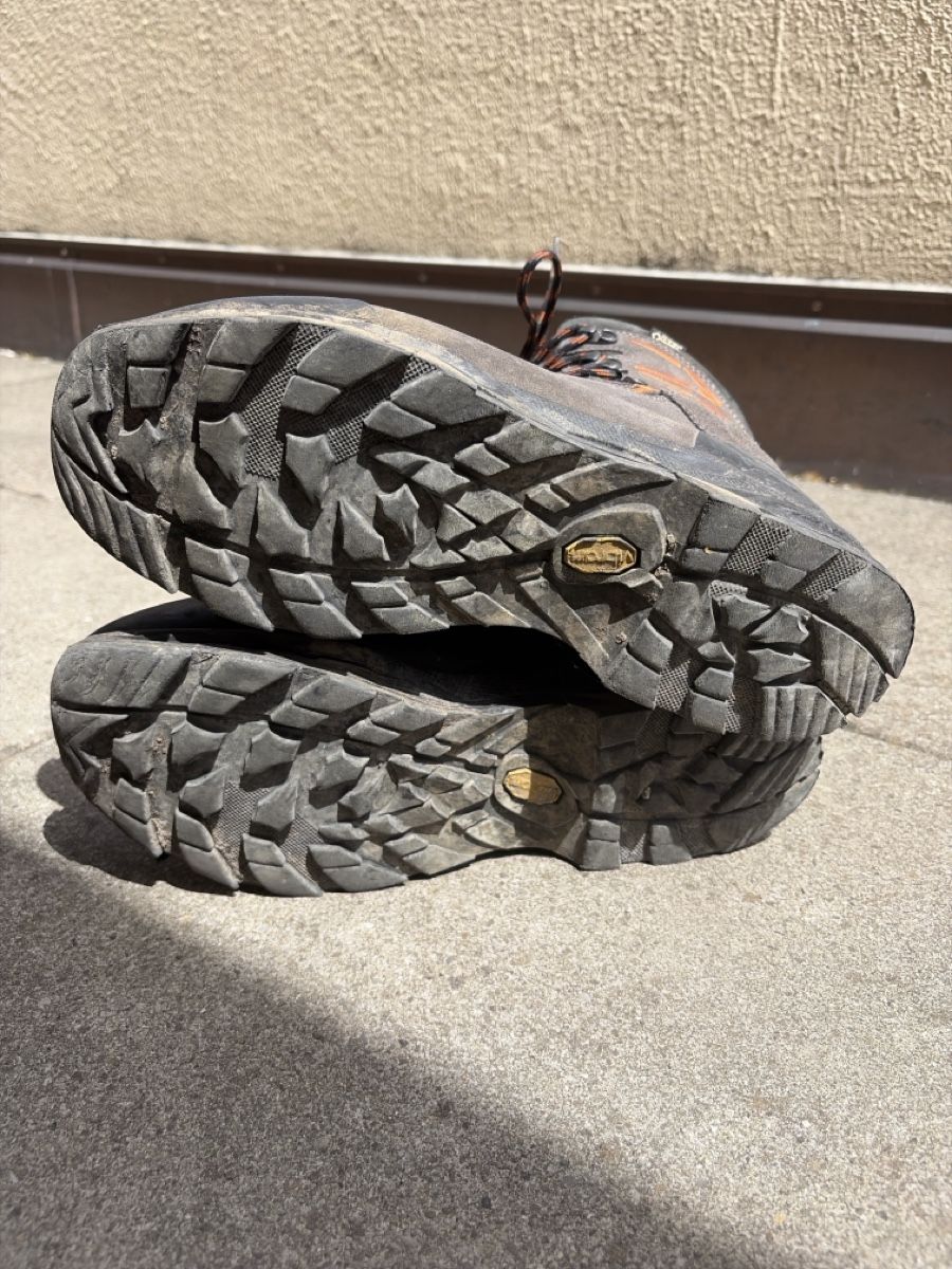 Lowa Scarpe da uomo: Lowa Wanderschuhe Herren Grösse 45 – Usato da Bern venduto da nilyma 1