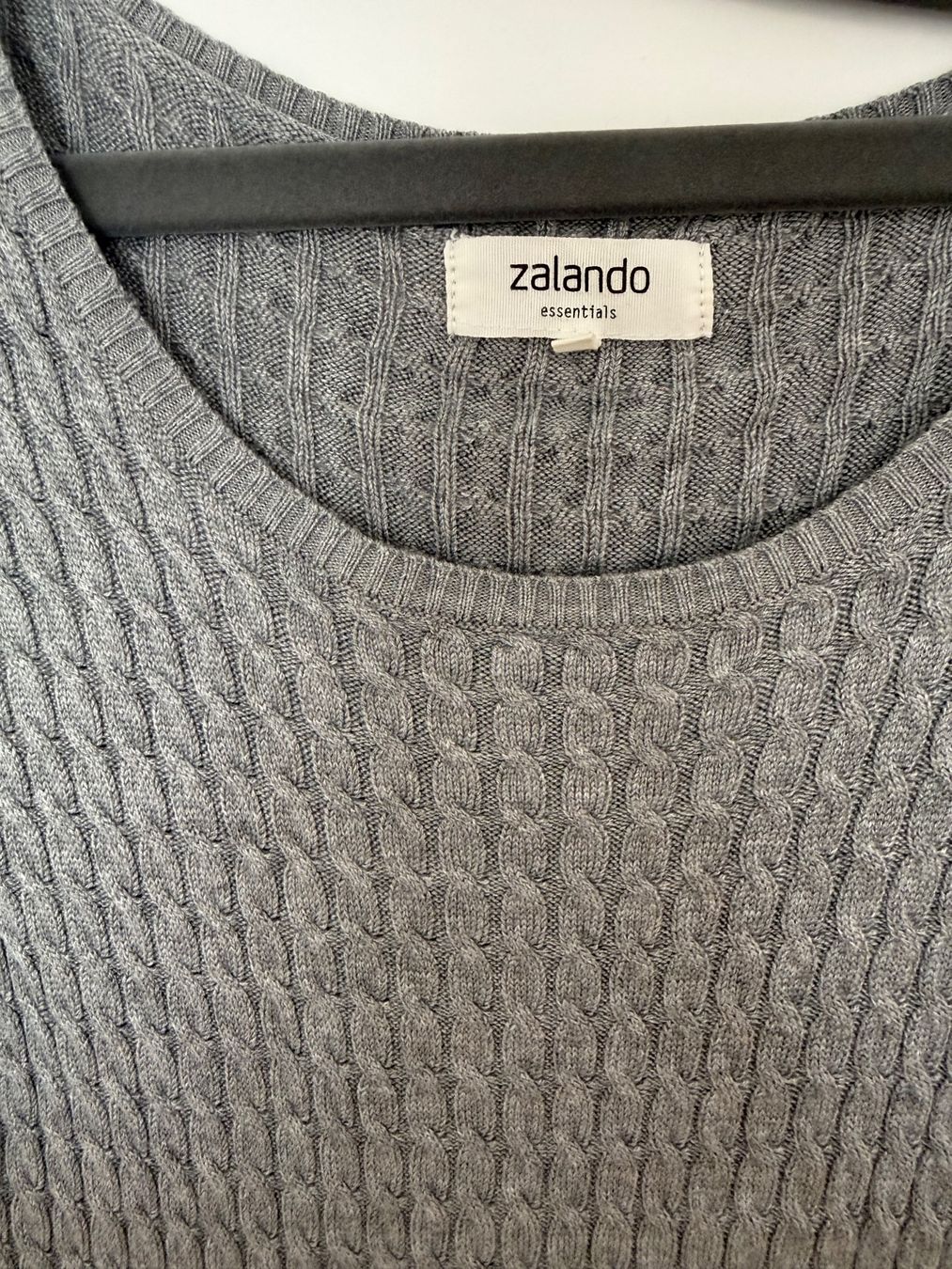Zalando Vestiti: Rippstrick Kleid grau Grösse S Zalando Essentials – Usato da Nänikon venduto da tob_g7dm 1