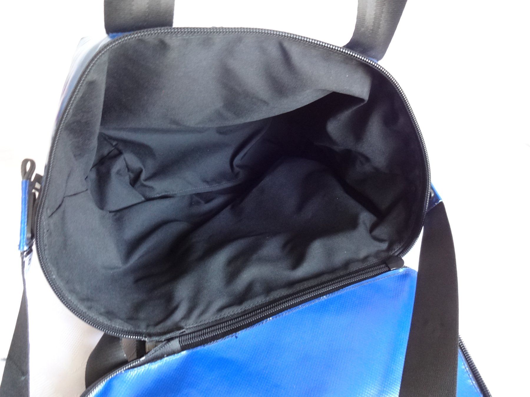 Freitag Sacs: """ FREITAG A384 """" Hand oder Umhängetasche – D'occasion à Frauenfeld par rey06 9