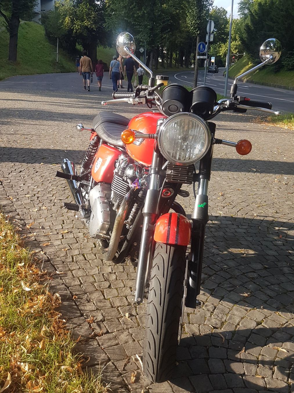 Triumph Strada: Triumph Bonneville 900 – Usato da bern venduto da Aaxe 1