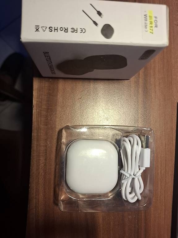 Kopfhörer: Case samsung buds – Gebraucht aus luzern von pfaeffth60