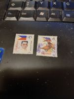 Lot de 2 timbres des Philippines - Oiseaux & Portrait!