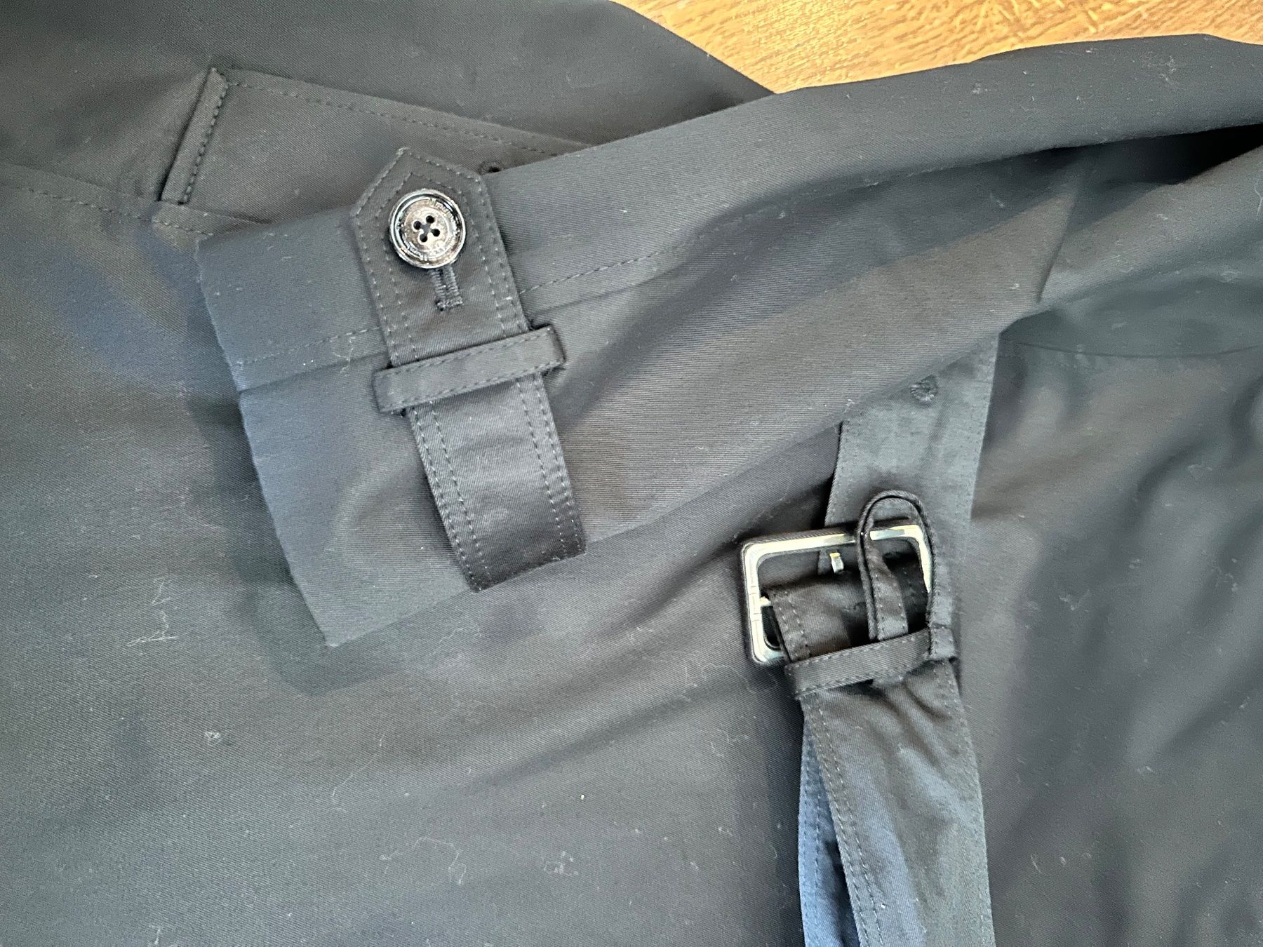 Massimo Dutti Cappotti: Massimo Dutti trench coat – Nuovo (secondo la descrizione) da Zürich venduto da Yuece 3