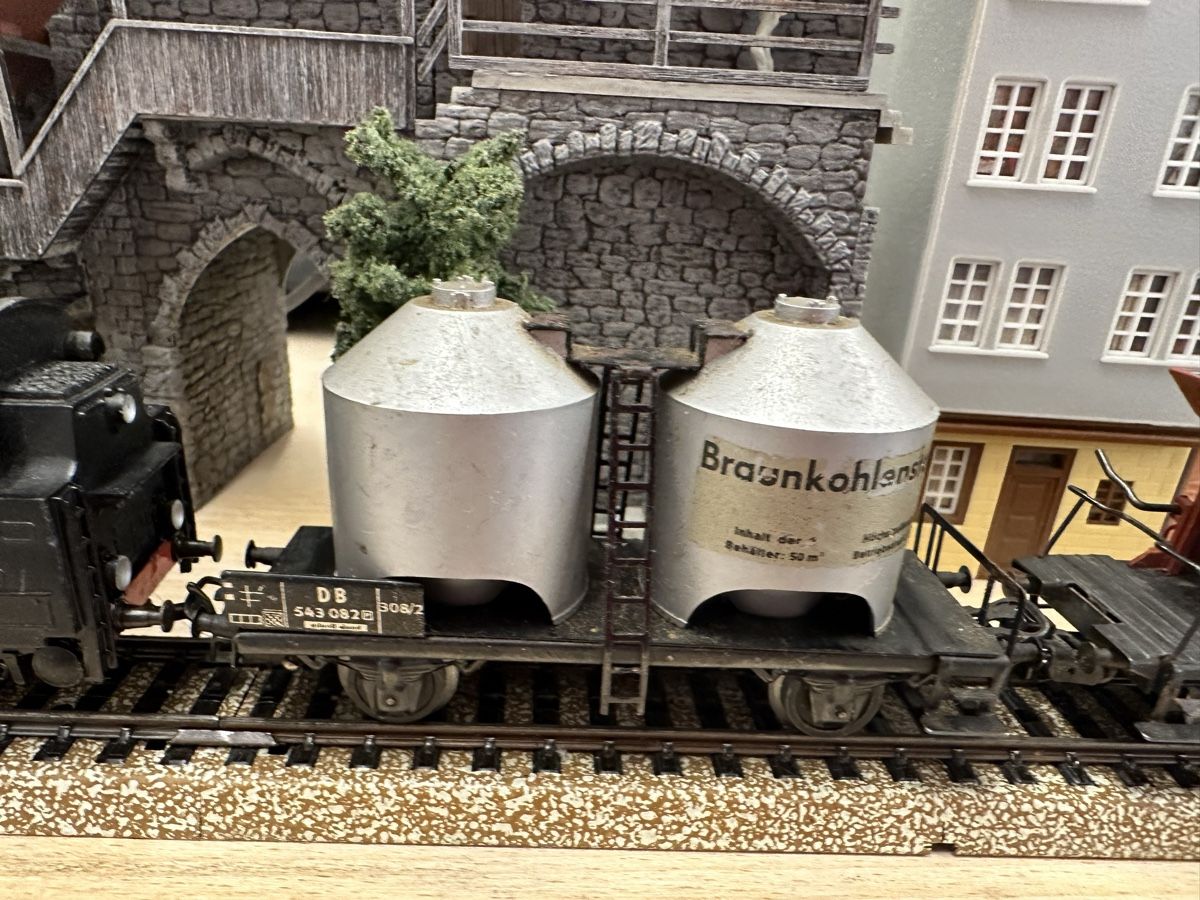 Märklin Modelleisenbahnen: Märklin 3000 DB BR89 Güterzug – Gebraucht aus Lupsingen von New-Haven 2