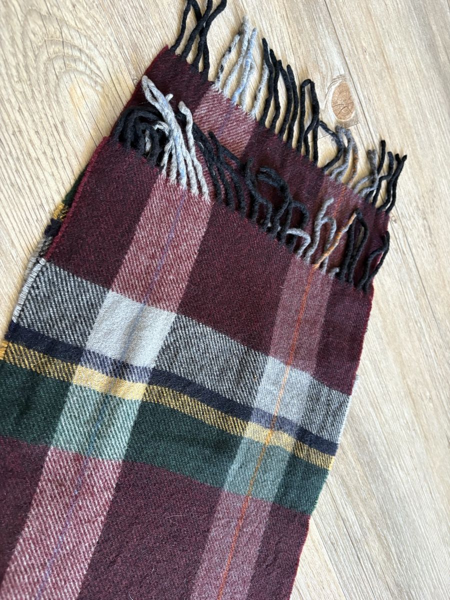 Foulard & Sciarpe: Lot de 4 écharpes à carreaux – Usato da Zweisimmen venduto da Domii 3